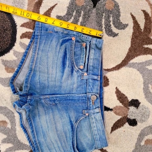 BDG Women's Size 25 Mid Rise Cheeky Shorts - Picture 4 of 11